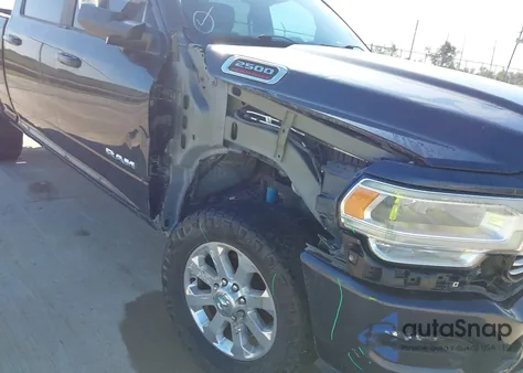 2020 Ram 2500 Laramie 4X4 6'4 Box z USA, uszkodzony, nr VIN 3C6UR5FL7LG249781